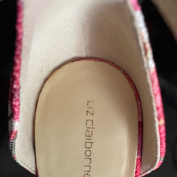 Size 8 floral sandal heels - Picture 2 of 5